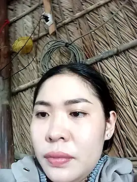Snapshot of Lin-kute98 chatting on May 10, 2:39 am Lin-kute98 online show from May 10, 2:39 am