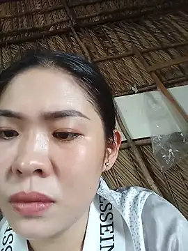 Snapshot of Lin-kute98 chatting on May 24, 4:50 am Lin-kute98 online show from May 24, 4:50 am