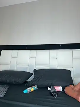 Snapshot of Celeste_Valencia_ chatting on May 12, 4:42 am Celeste Valencia online show from May 12, 4:42 am