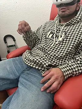 Snapshot of 2addictivelyhorny chatting on February 22, 8:18 pm 2addictivelyhorny online show from February 22, 8:18 pm