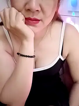 Lily-ross22 online show from March 20, 3:28 pm