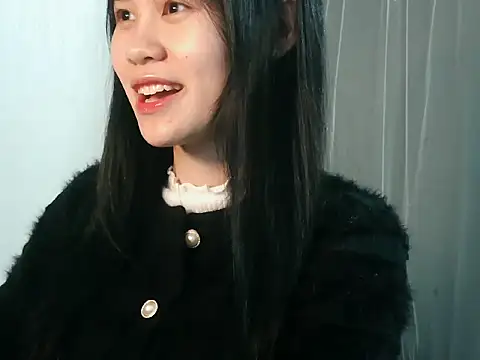 Snapshot of Nunaa18 chatting on December 14, 3:06 pm Nunaa18 online show from December 14, 3:06 pm