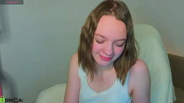 Olivia Riesz online show from March 7, 12:07 am