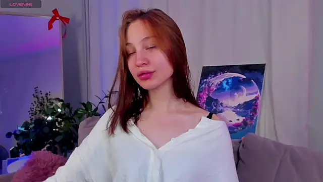 lally cute online show from February 21, 11:11 am