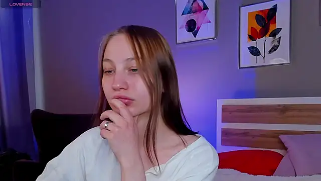 lally cute online show from February 28, 11:22 am