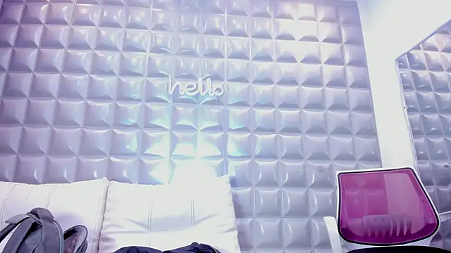 Snapshot of sol-angel chatting on December 20, 4:03 pm sol-angel online show from December 20, 4:03 pm