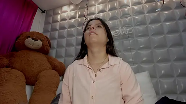 Snapshot of sol-angel chatting on February 16, 3:52 pm sol-angel online show from February 16, 3:52 pm