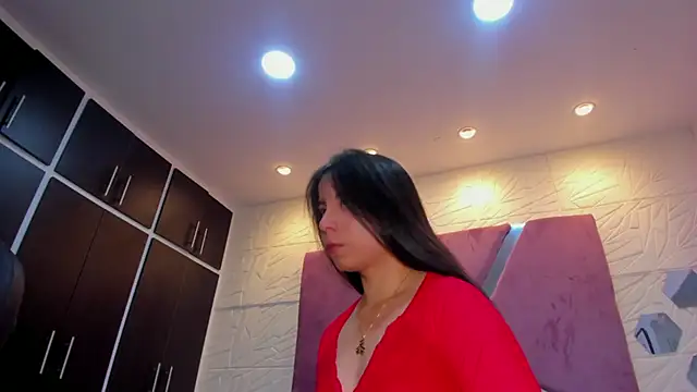 Snapshot of sol-angel chatting on May 4, 4:25 pm sol-angel online show from May 4, 4:25 pm