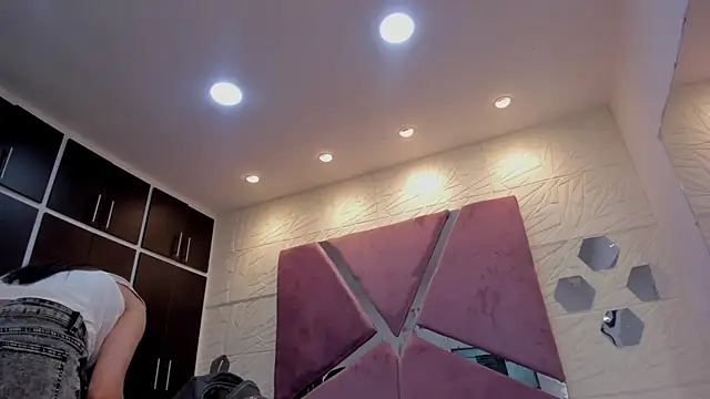 Snapshot of sol-angel chatting on May 9, 5:29 pm sol-angel online show from May 9, 5:29 pm