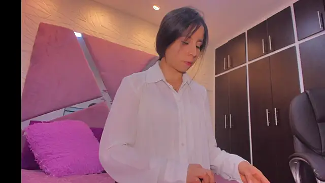 Snapshot of sol-angel chatting on June 12, 4:06 pm sol-angel online show from June 12, 4:06 pm