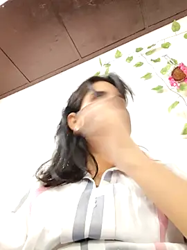 Snapshot of Sexolinaa chatting on May 8, 11:48 am Sexolinaa online show from May 8, 11:48 am