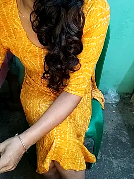 Snapshot of Myraajii chatting on March 24, 11:26 am Myraajii online show from March 24, 11:26 am