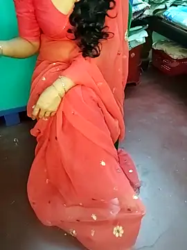 Snapshot of Myraajii chatting on March 28, 3:55 pm Myraajii online show from March 28, 3:55 pm