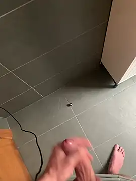 Biowof online show from April 21, 3:28 pm