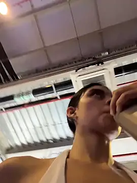 Miia moonn online show from April 18, 5:17 pm