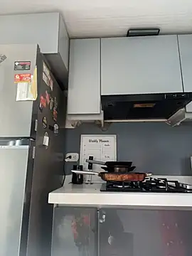 SaraAndrade  online show from February 21, 12:39 pm