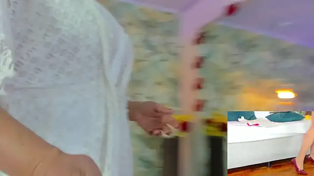 Madame Angelic 1 online show from April 16, 3:18 am