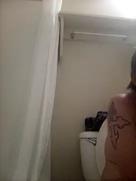 Snapshot of 25clouds chatting on April 7, 3:29 am 25clouds online show from April 7, 3:29 am