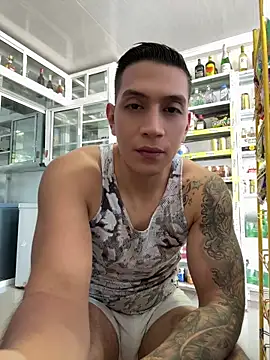 OliverWest04 online show from May 20, 5:41 pm