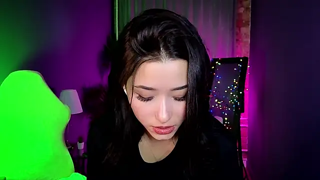 Snapshot of RedMidnight chatting on July 28, 8:52 pm RedMidnight online show from July 28, 8:52 pm