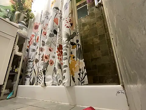 xxxenzo1 online show from January 15, 1:20 pm