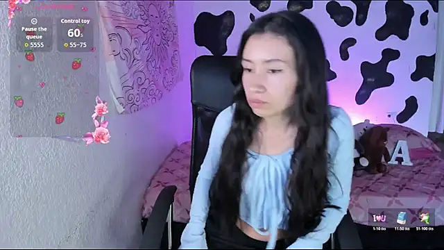 Snapshot of annie_smith22 chatting on January 7, 9:50 pm annie smith22 online show from January 7, 9:50 pm