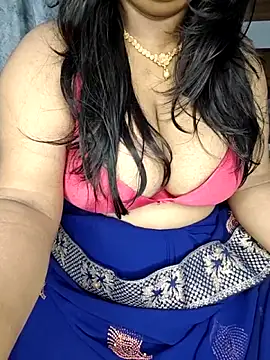 Snapshot of Curvy_Pooja chatting on June 12, 5:12 pm Curvy Pooja online show from June 12, 5:12 pm