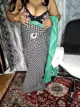 Snapshot of Curvy_Pooja chatting on July 3, 5:52 pm Curvy Pooja online show from July 3, 5:52 pm
