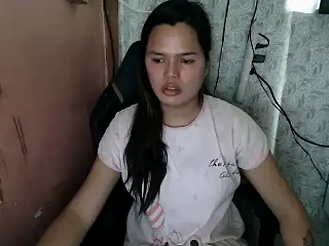 urSweetheart online show from February 3, 1:26 am