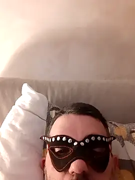 Snapshot of Vampiro83zz chatting on June 25, 9:30 pm Vampiro83zz online show from June 25, 9:30 pm