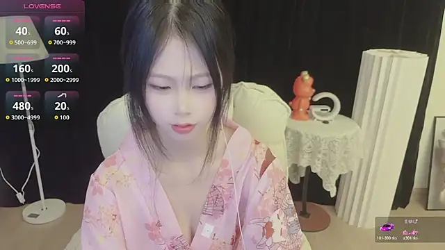Snapshot of -Annababy chatting on April 26, 8:50 pm -Annababy online show from April 26, 8:50 pm