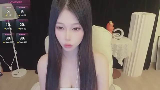 Snapshot of -Annababy chatting on April 29, 6:36 pm -Annababy online show from April 29, 6:36 pm