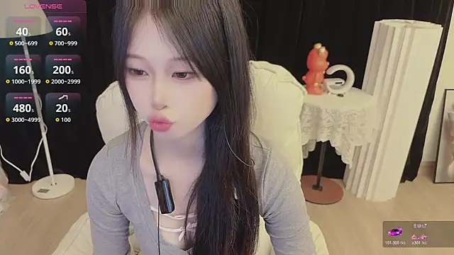 Snapshot of -Annababy chatting on June 10, 10:19 pm -Annababy online show from June 10, 10:19 pm