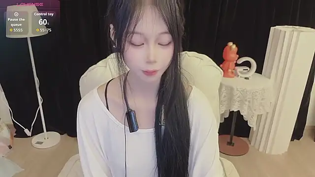 Snapshot of -Annababy chatting on June 23, 3:32 pm -Annababy online show from June 23, 3:32 pm