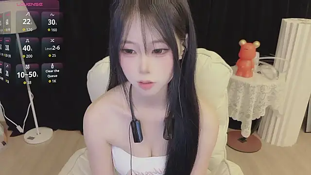 Snapshot of -Annababy chatting on July 10, 1:47 pm -Annababy online show from July 10, 1:47 pm