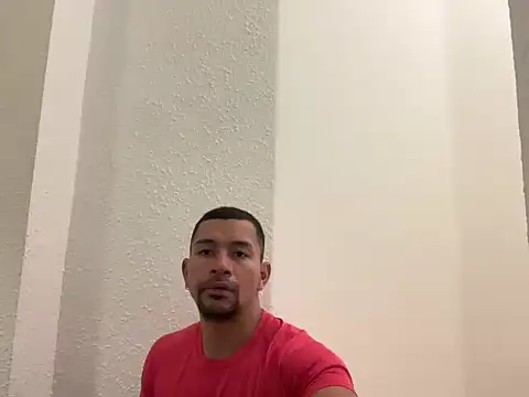 Snapshot of esleider12 chatting on December 15, 11:36 am esleider12 online show from December 15, 11:36 am