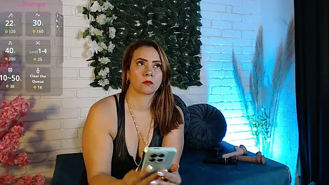 Snapshot of Karla_Ferrer_x chatting on April 15, 7:10 pm Karla Ferrer x online show from April 15, 7:10 pm