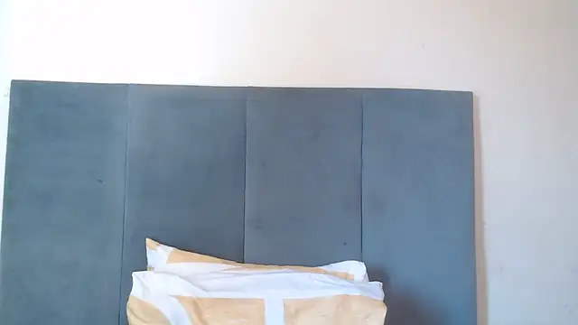 Chocolatebae86 online show from April 1, 6:47 am