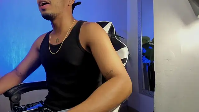 Brand Collins online show from December 14, 7:58 am