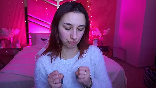 RoxieRay online show from February 6, 3:26 pm