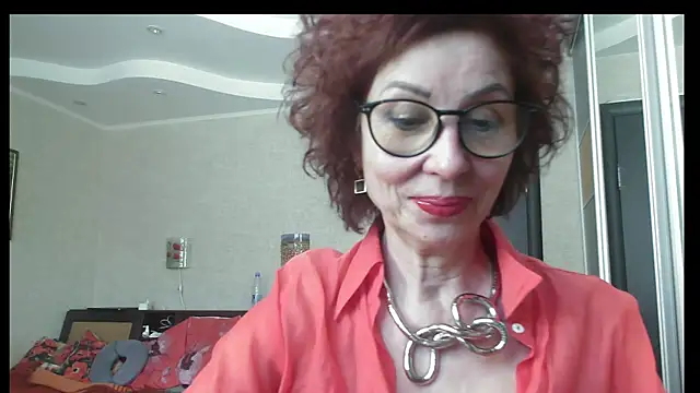 Kelly Flurr online show from February 11, 7:46 am