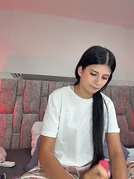 Snapshot of ZafiraNavarro chatting on April 19, 6:10 pm ZafiraNavarro online show from April 19, 6:10 pm
