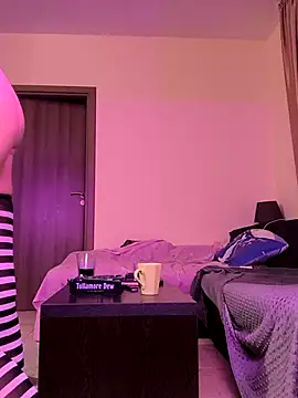 Snapshot of w1cked_couple chatting on March 2, 5:31 pm w1cked couple online show from March 2, 5:31 pm