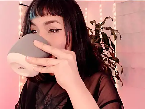 justmartina  online show from March 4, 1:55 am