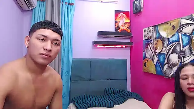 Snapshot of twinks_fuck chatting on June 23, 8:29 pm twinks fuck online show from June 23, 8:29 pm