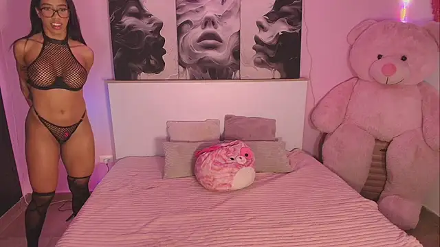 Snapshot of LindseyCoxx chatting on January 9, 10:33 pm LindseyCoxx online show from January 9, 10:33 pm