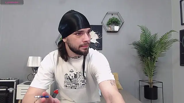 KaneHunter online show from March 4, 8:59 pm