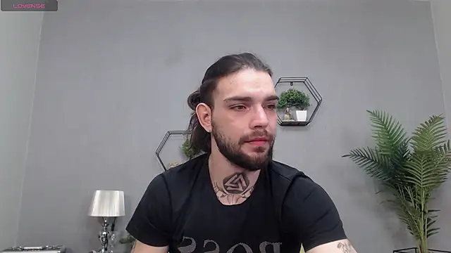 KaneHunter online show from March 28, 9:14 pm