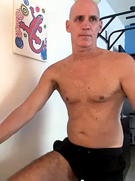 Snapshot of Elosoo chatting on December 3, 12:58 pm Elosoo online show from December 3, 12:58 pm