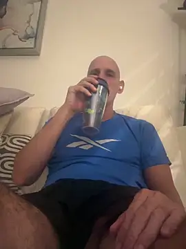 Snapshot of Elosoo chatting on February 26, 9:52 am Elosoo online show from February 26, 9:52 am